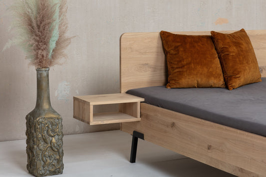 In Oak We Trust | Simplicity