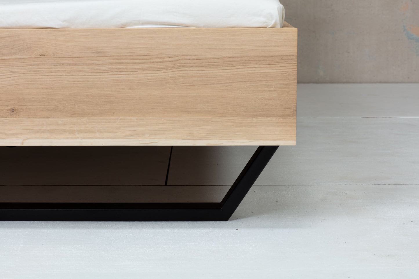 In Oak We Trust | Modern Mood